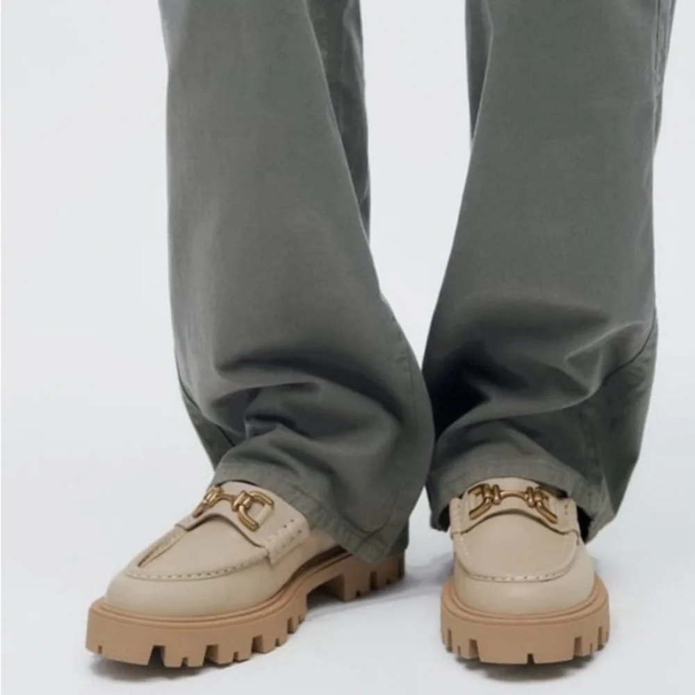 Zara Beige Loafers with Gold Buckle Detail - Picture 3 of 17